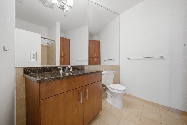 Building Photo - 415 St Pauls Blvd