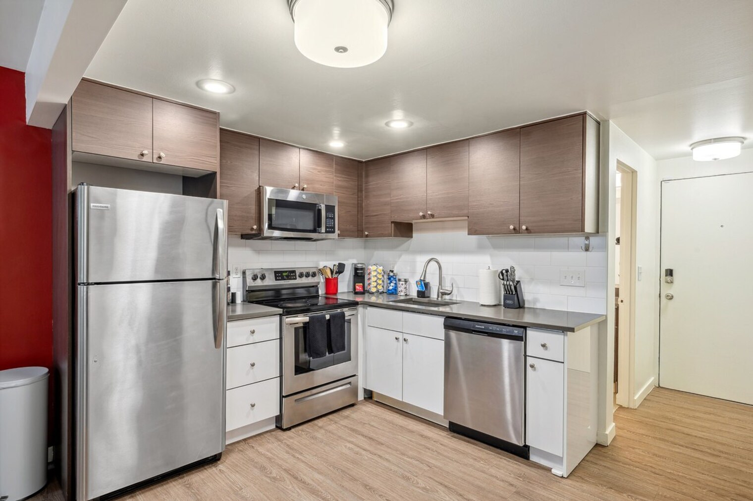 Building Photo - 436 102nd Ave SE