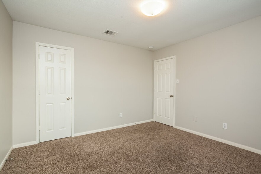 Building Photo - 3922 Hollow Cove Ln