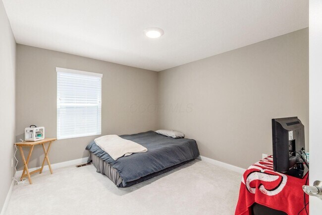 Building Photo - 7270 Cutler Dr
