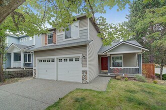 Building Photo - 3Bd/2.5Ba Everett Home