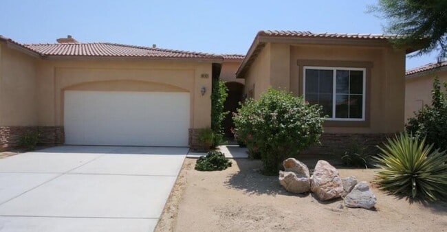 Primary Photo - 86242 Pinot Noir Ln