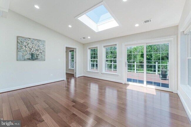 Building Photo - 22507 Bowens Wharf Pl