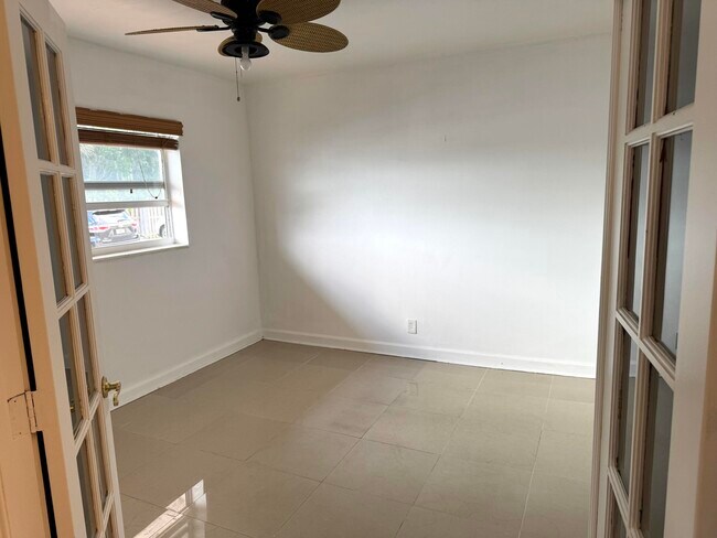 Building Photo - 4500 N Flagler Dr