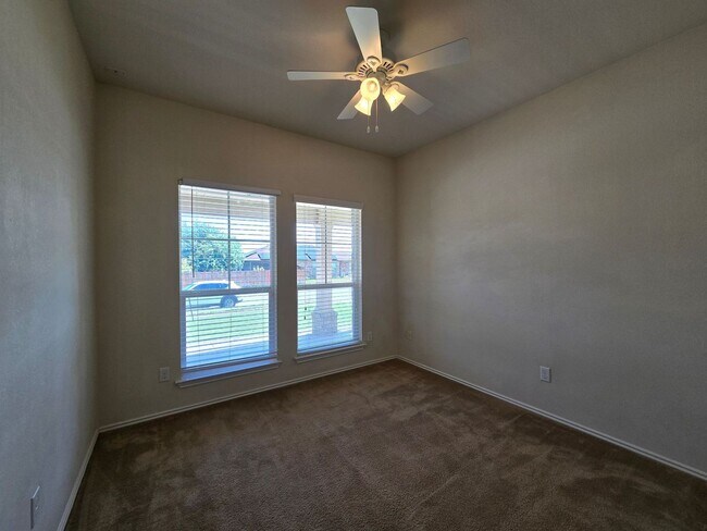 Building Photo - 4604 Black Forest Ln