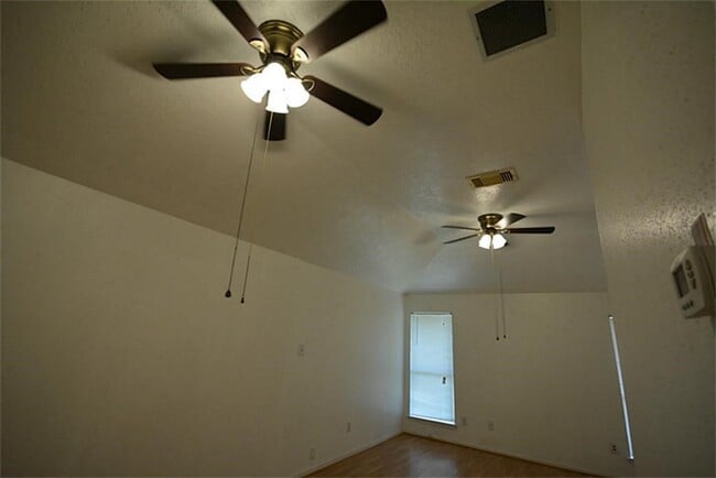 Building Photo - 13719 Rocky Bluff Dr