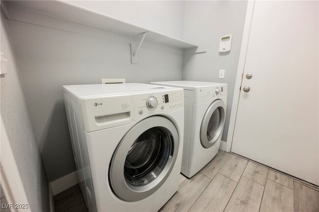 Building Photo - 138 Cam Capri