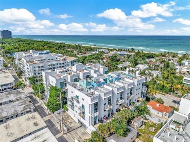 Building Photo - 7728 Collins Ave