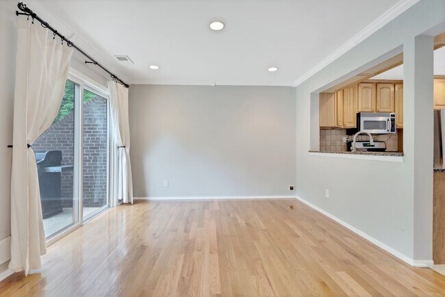8 - 4C Yacenda Dr