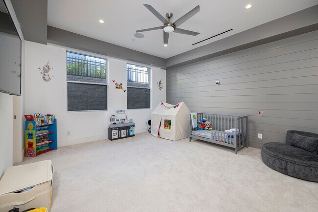 Building Photo - 663 Palisade Rim Dr