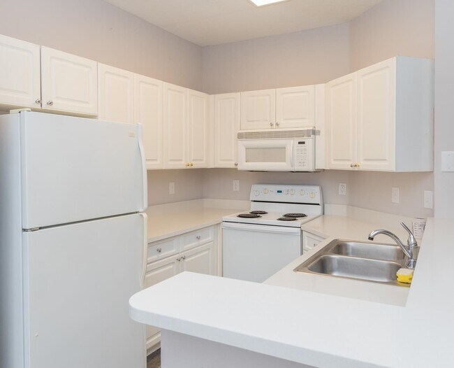 Building Photo - 24100 Harbour Vista Cir