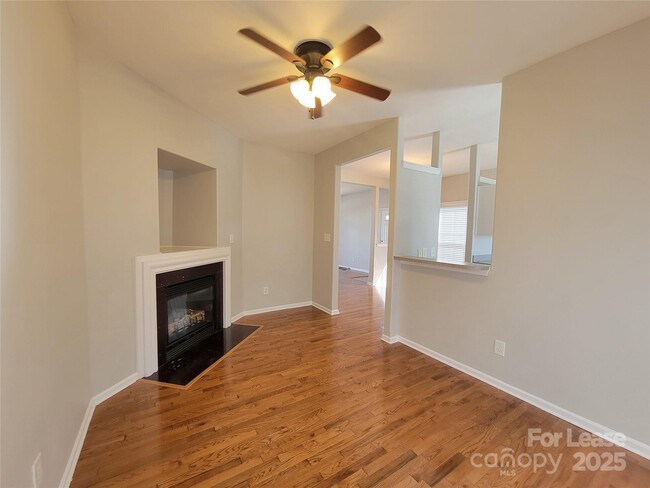 Building Photo - 7844 Paper Birch Dr