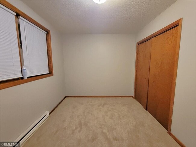 Building Photo - 710 Hillcrest St