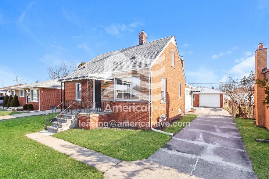 Building Photo - 24914 Rosalind Ave