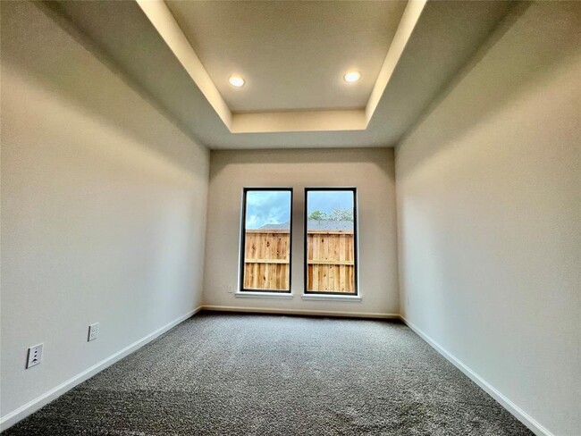 Building Photo - 10703 Kingston Spg Dr