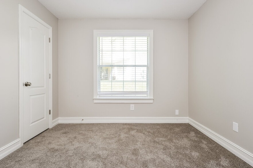 Building Photo - 519 Brookstone Way