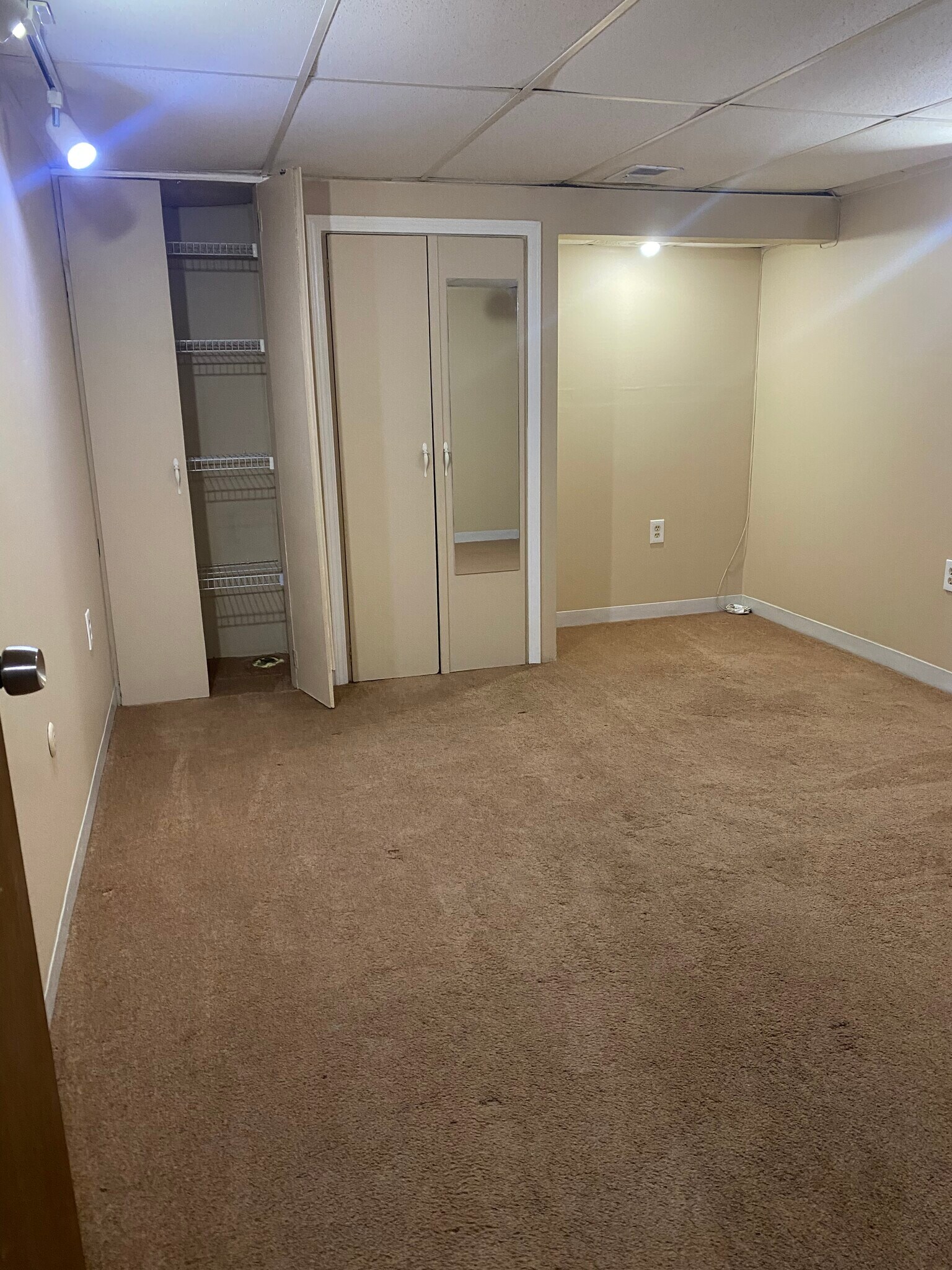 Basement finished room - 34119 Garfield Cir