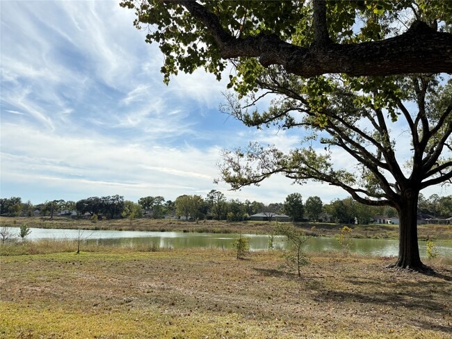 Building Photo - 15714 Torry Pines Rd