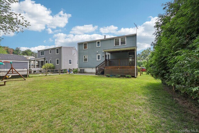 Building Photo - 41 Sheldon Ave