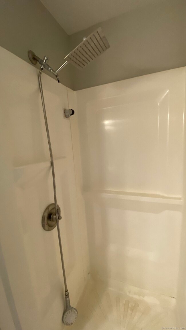 Building Photo - 66 New Litchfield St