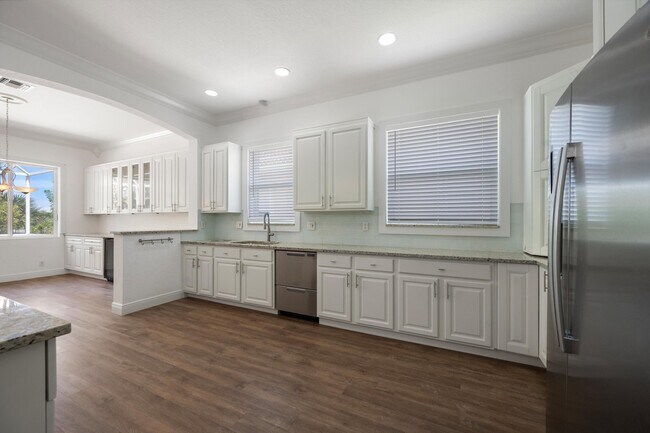 Building Photo - 9150 Bay Harbour Cir