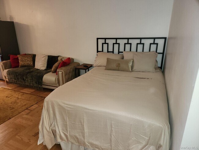 Building Photo - 61-35 98th St