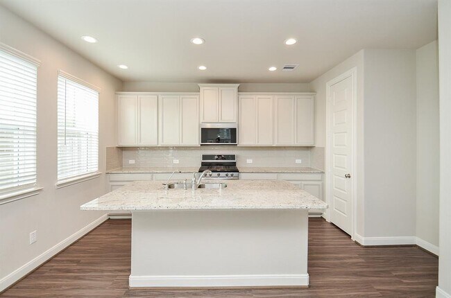 Building Photo - 9821 Prairie Garden Ln