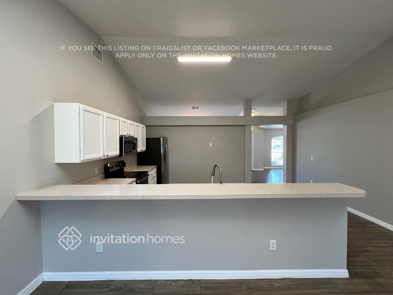 Building Photo - 5341 NW Aloha St