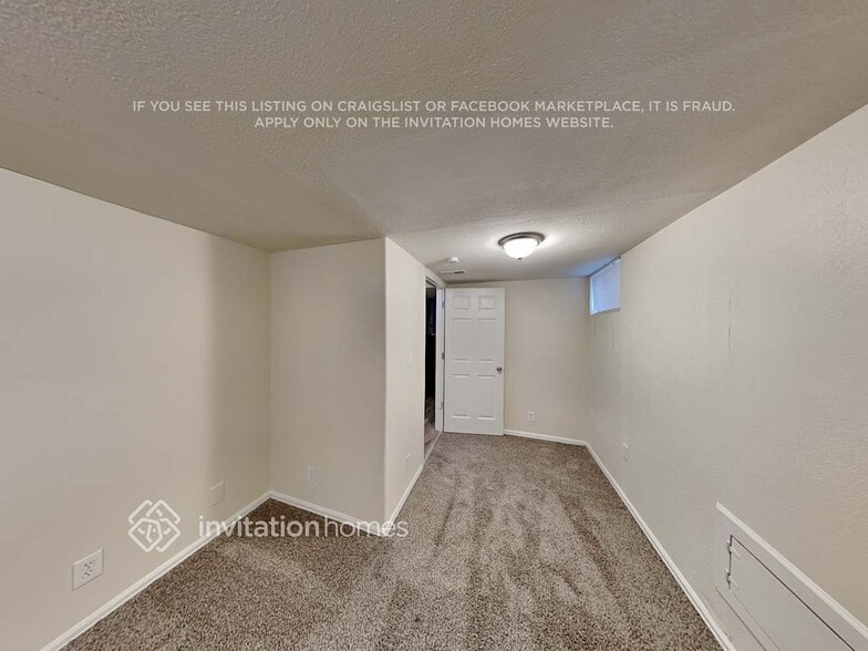 Building Photo - 8963 W Arbor Ave