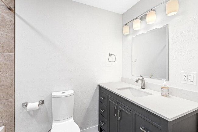 Building Photo - 2677 Humbug Creek Rd