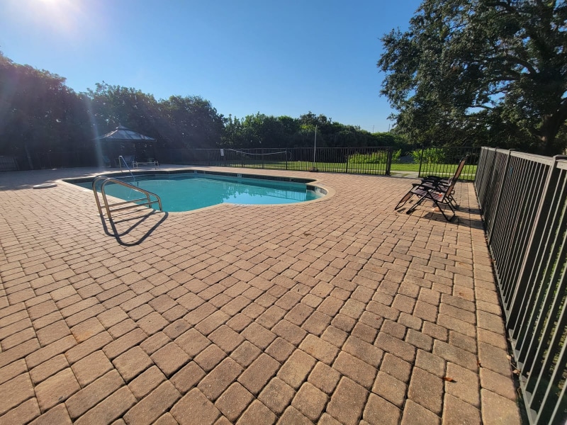 Building Photo - 701 S Madison Ave