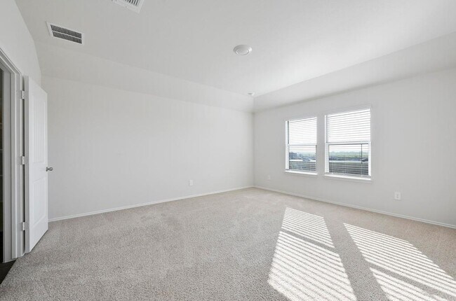 Building Photo - 229 Frogmore Lp