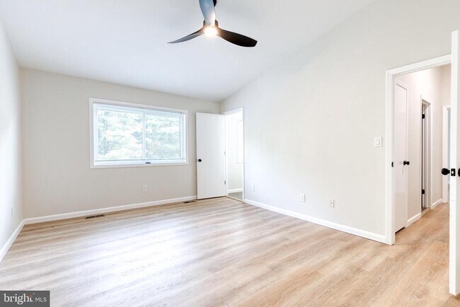 Building Photo - 6905 Jones View Dr