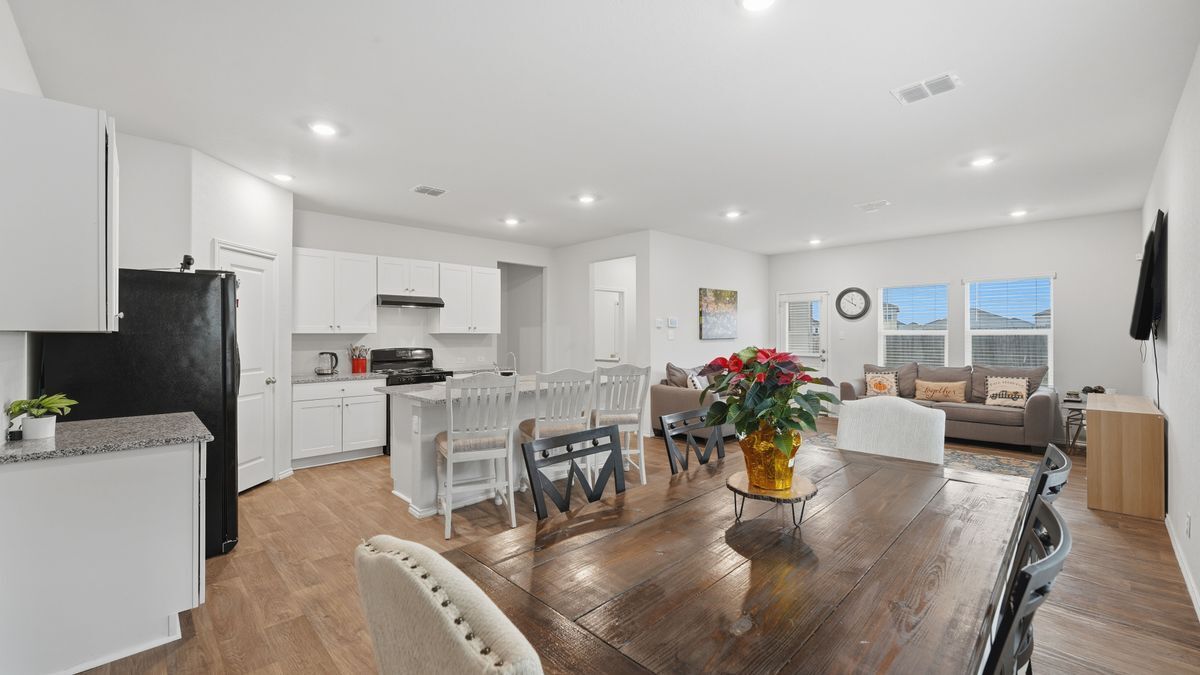 Building Photo - 4055 Fort Palmer Blvd