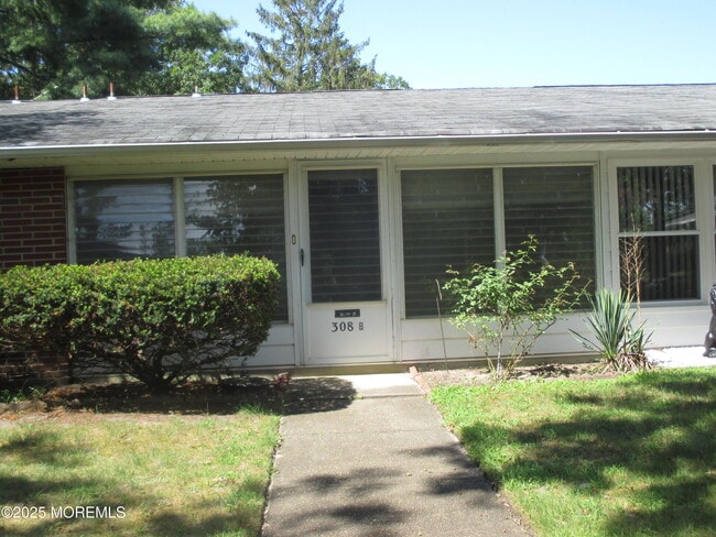 Primary Photo - 308B W Malvern Ct