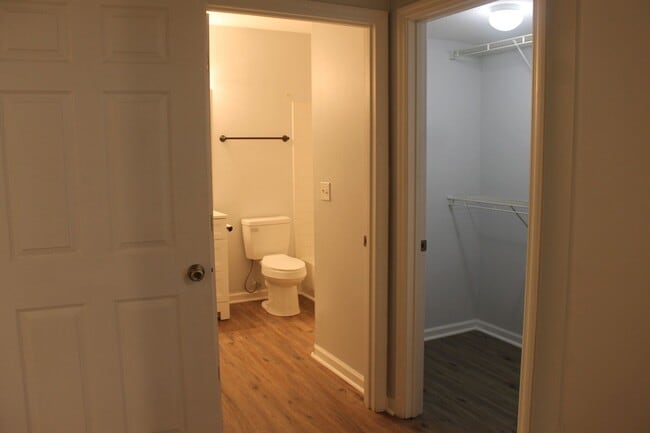 Building Photo - Plantation Point - 1st Floor, 2 Bedrooms