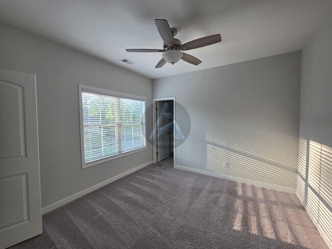 Building Photo - 2892 Boone Dr