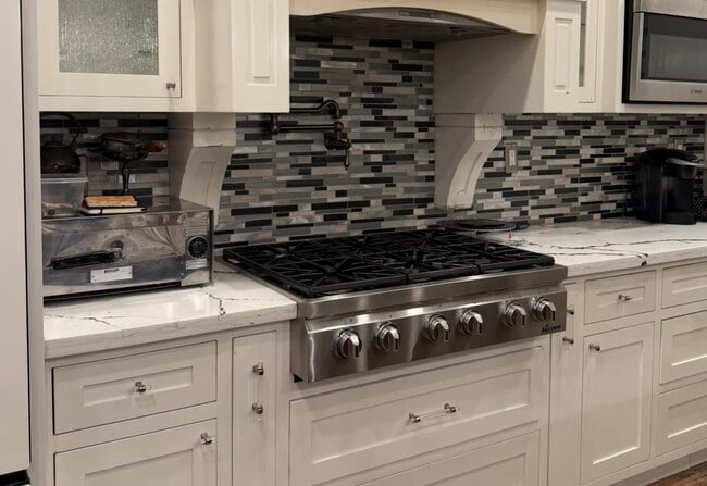 Building Photo - 3784 Norris Canyon Rd