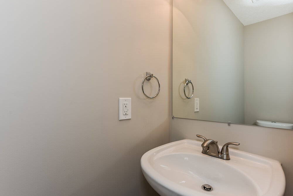 Building Photo - 7245 Legacy Dr