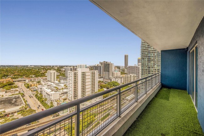 Building Photo - 60 SW 13th St