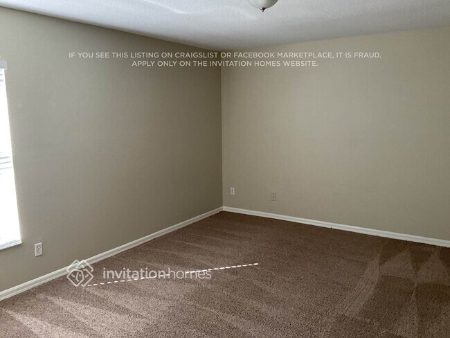 Building Photo - 1639 Algonkin Loop