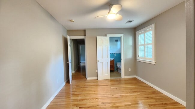 Building Photo - Rare Opportunity In Belle Haven Neighborhood - Yard Work Included in Rent