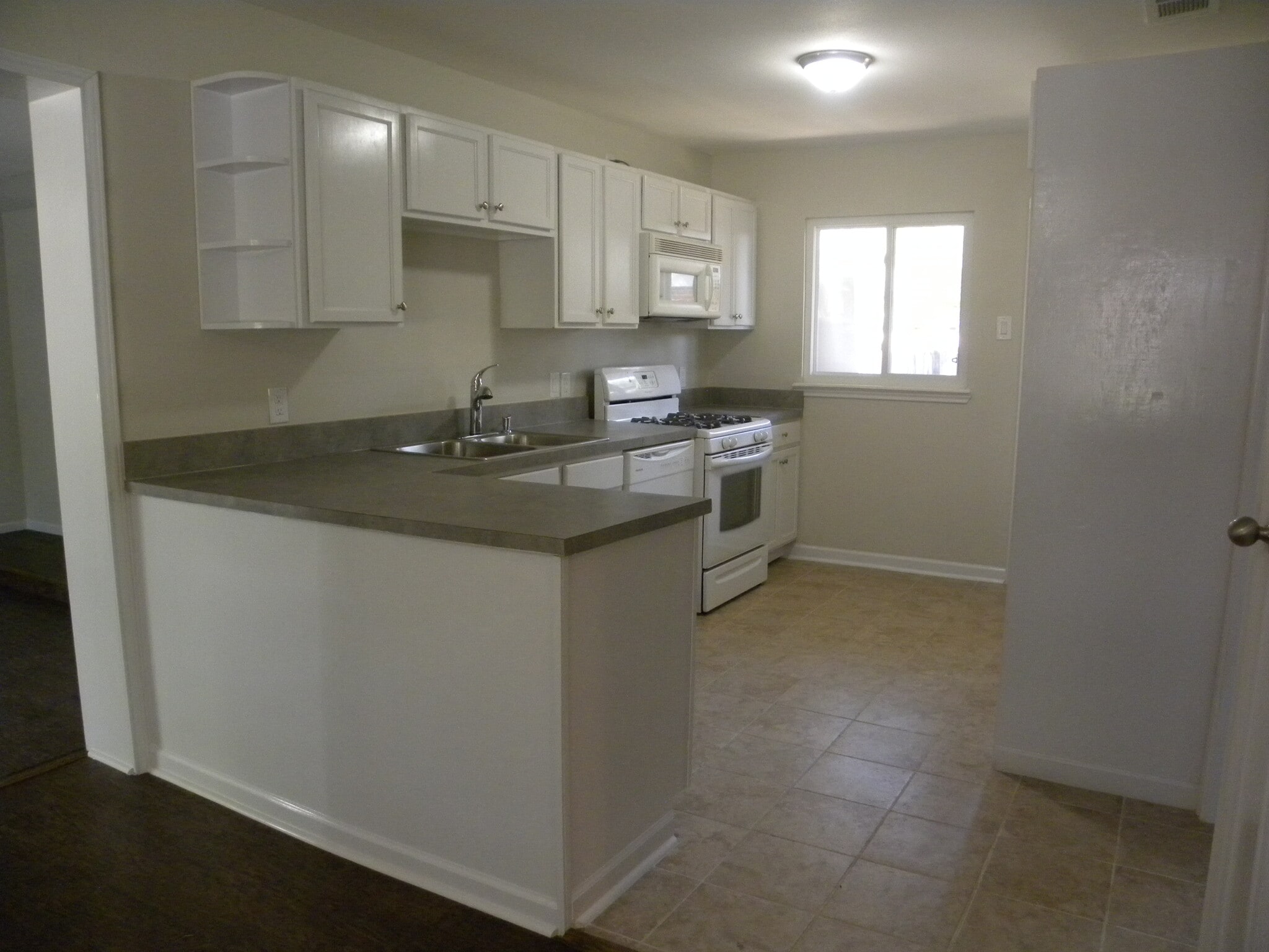 Building Photo - 10308 Libby Ln