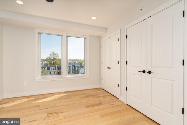 Building Photo - 811 Upshur St NW