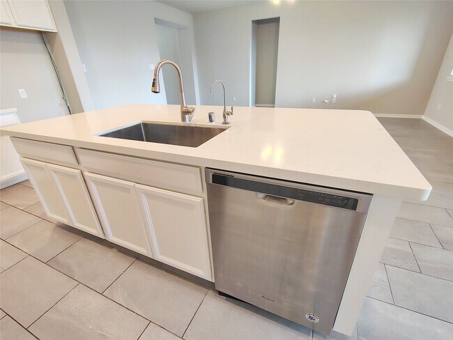 Building Photo - 9822 Willow Crown Ln