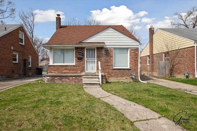 Primary Photo - $1250 3 bedroom bungalow