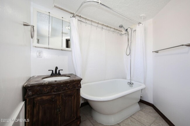 Building Photo - 60 Matthew St