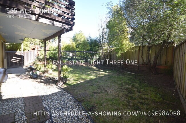 Building Photo - 565 Western Dr