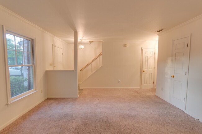 Building Photo - 1402 Minor Ridge Ct