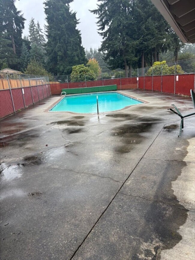 Building Photo - Cascade Vista In Bothell